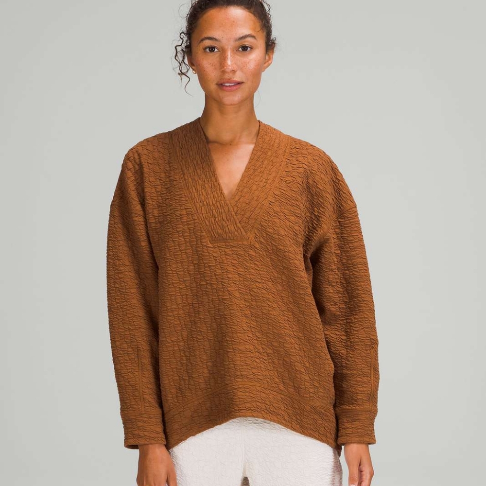 Lululemon Rippled Vneck Pullover